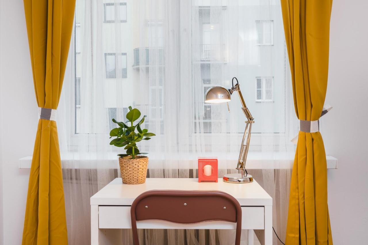 Sunshine Parkside Hideaway - 3 Bedroom - By Upstairs Krakow Exterior photo